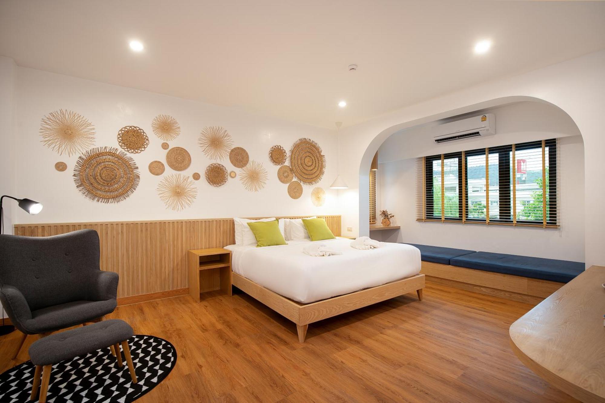 The Modeva Hotel Kanchanaburi City Room photo